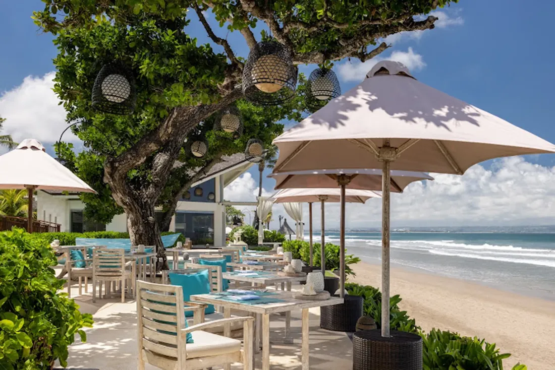 Sanje Restaurant and Lounge at The Seminyak Beach Resort in Seminyak
