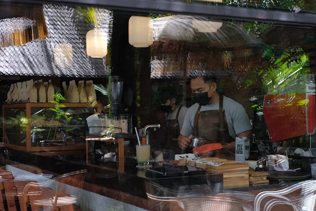 Sante Wine and Dine at RÜSTERS in Ubud